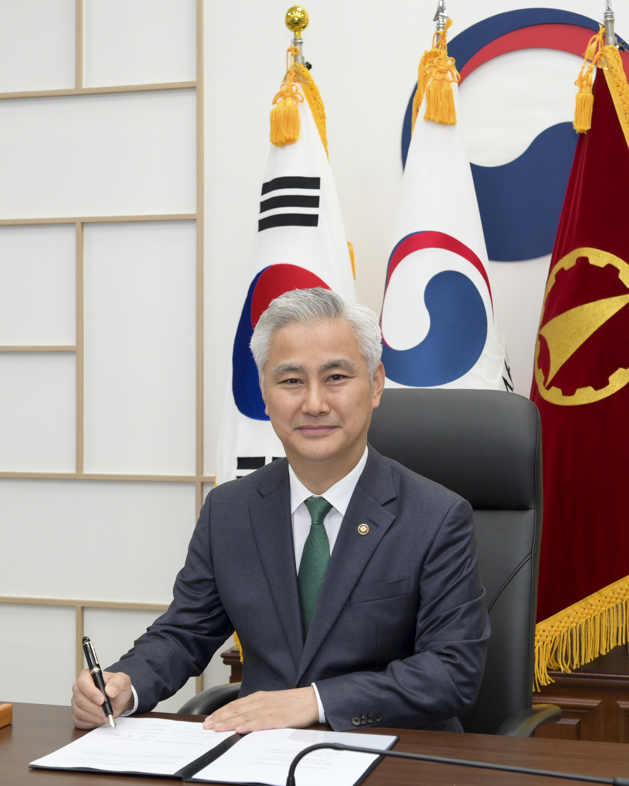 minister profile image