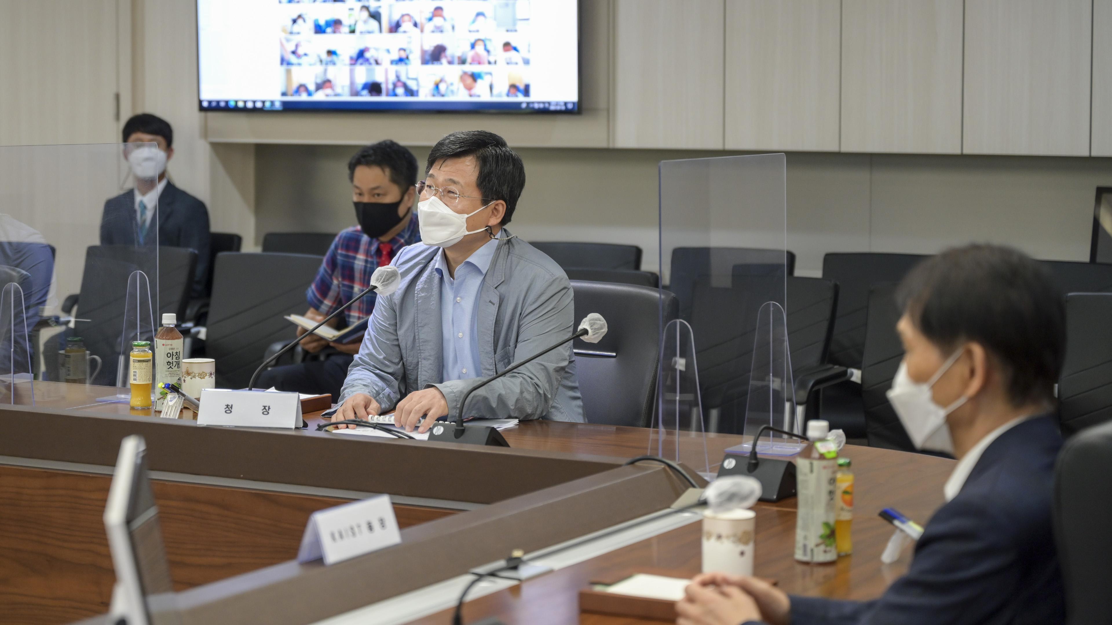 KJH_4541ec.jpg