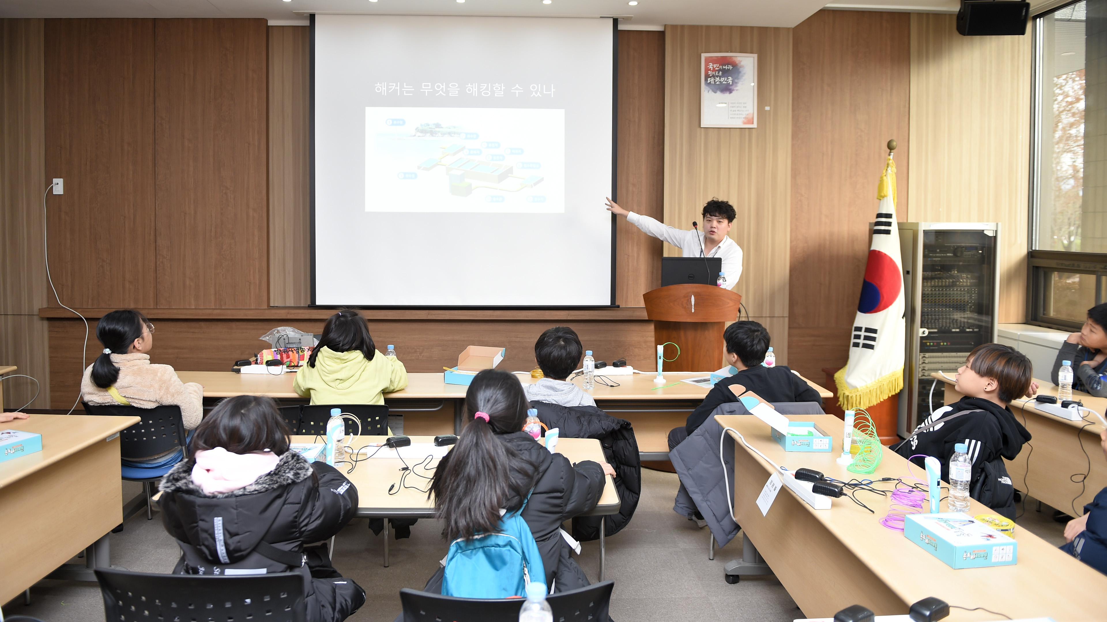 KJH_2921ec.jpg