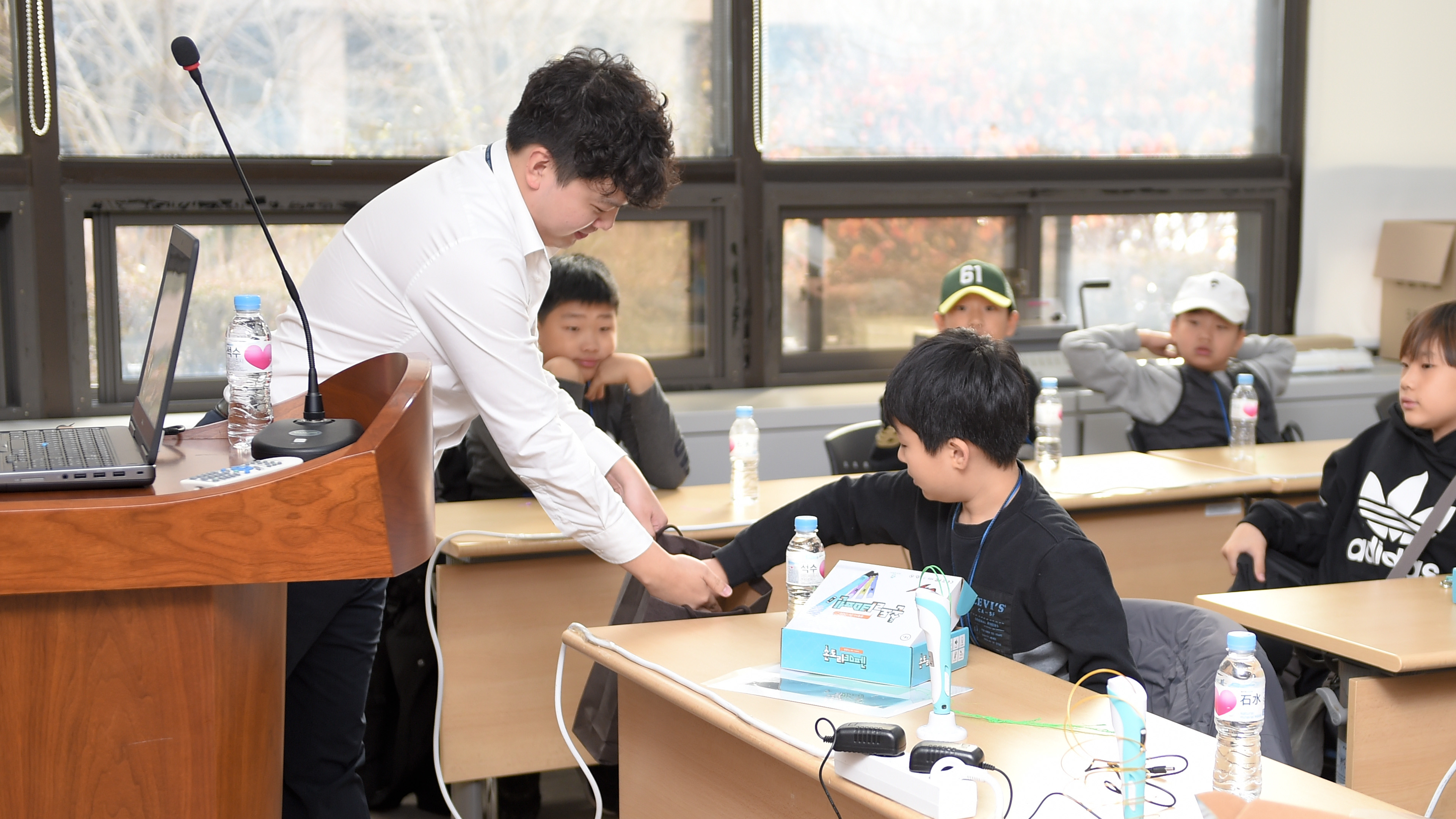 KJH_2913ec.jpg